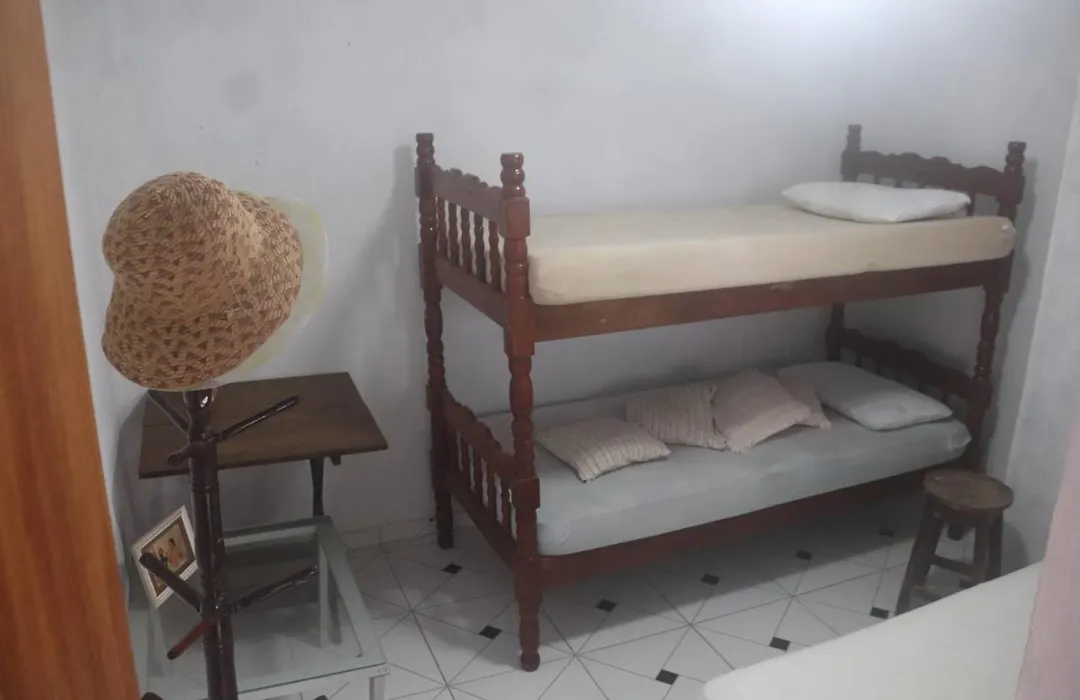 Casa dos Rocha em Ubatuba - Kitnet Preta-1