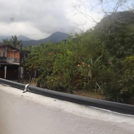 Casa dos Rocha em Ubatuba - Kitnet Preta-3